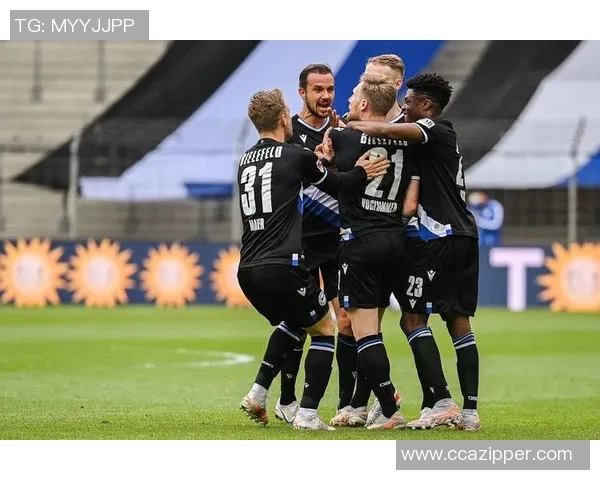 德乙精彩对决慕尼黑主场迎战雷根堡争夺三分之战 德乙精彩对决慕尼黑主场迎战雷根堡争夺三分之战